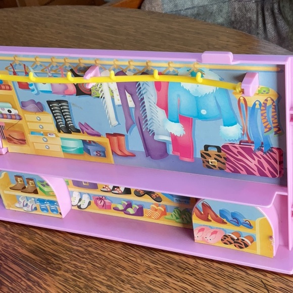 Britney Spears Concert Tour Bus - Picture 16 of 16